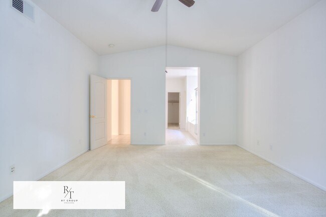 Building Photo - 3879 Bella Villagio Ave