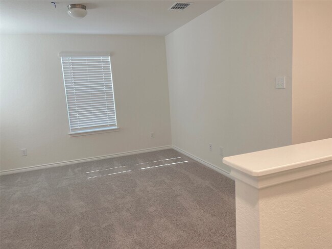 Building Photo - 7543 Fishbowl Ln