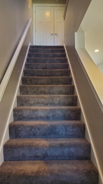 Building Photo - 815 SW 1st St