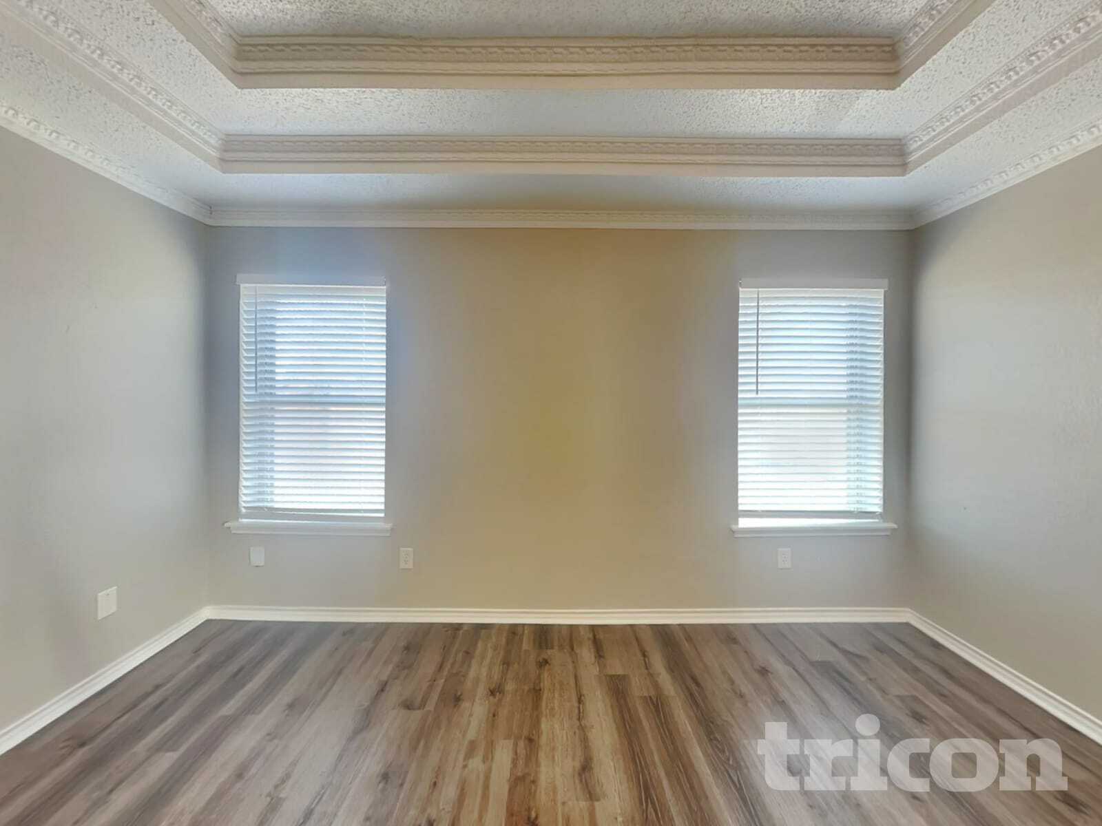 Building Photo - 509 Live Oak Dr