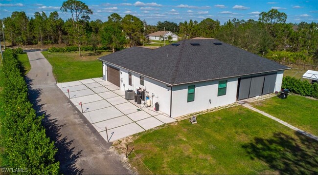 Building Photo - 2406 37th Ave NE