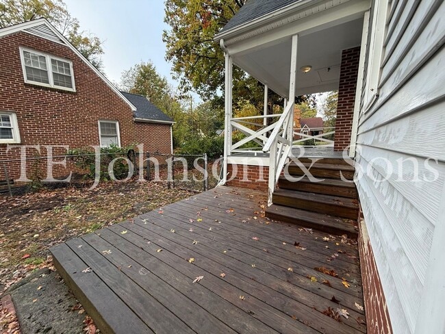 Building Photo - Charming Home with Character and Modern Co...