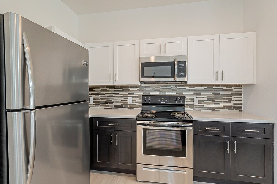 Beautiful Kitchens - Main Street Lofts at Verrado