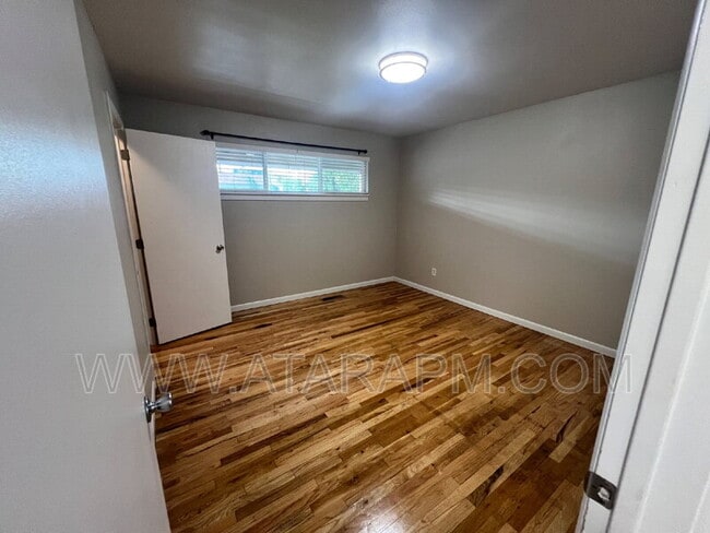 Building Photo - 650 N 300 W