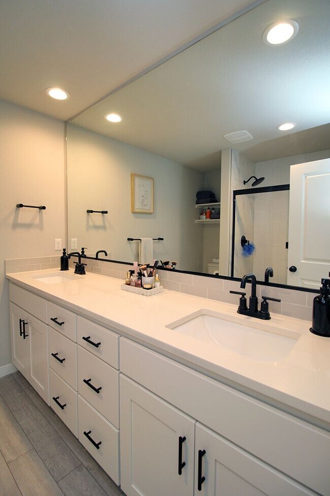 Building Photo - New Construction 3 Bedroom Townhome at Ple...