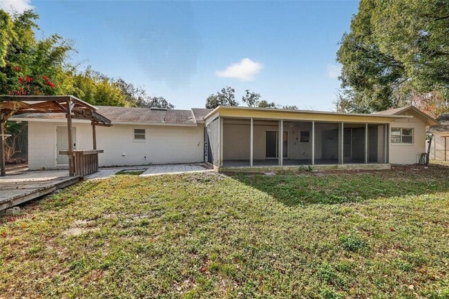 Building Photo - 423 E 10th Ave