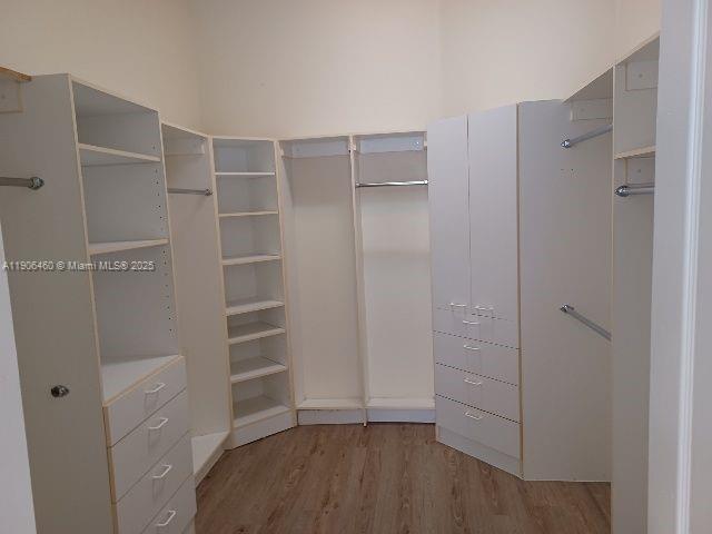 Building Photo - 6539 Stonehurst Cir