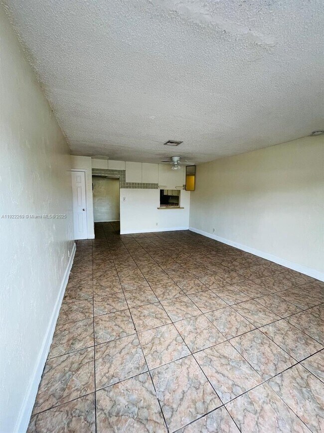 Building Photo - 7710 SW 10th St