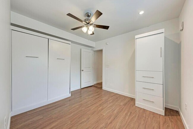 Building Photo - Park Avenue 102