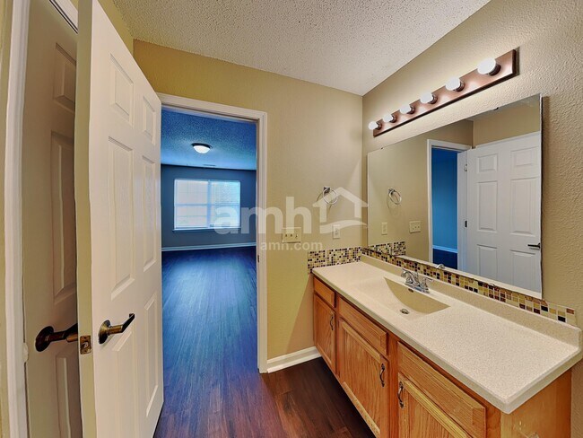 Building Photo - 17378 Austrian Pine Way