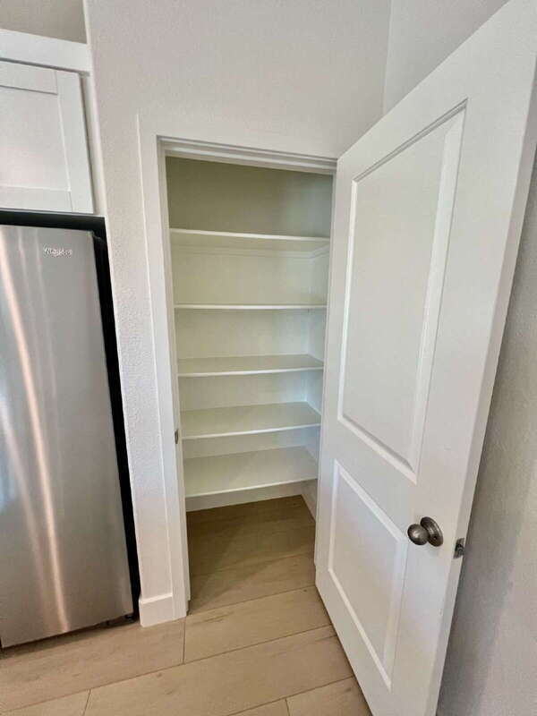 Building Photo - 3215 Center Dr