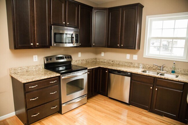 Building Photo - 1400 Timberwood Blvd