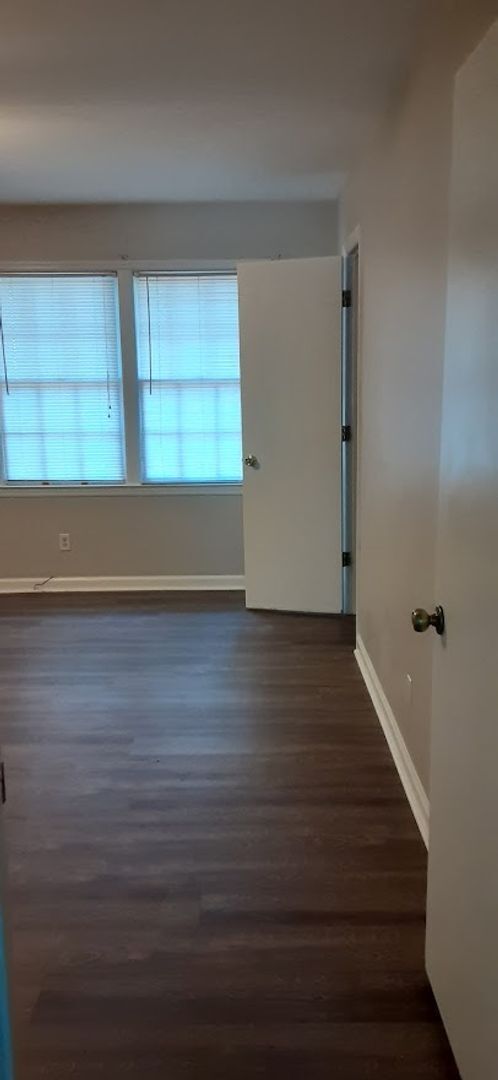 Building Photo - Lovely Three Bedroom Upgraded Home in Irmo...