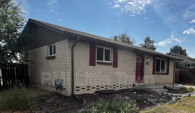 Building Photo - 364 S Salem St