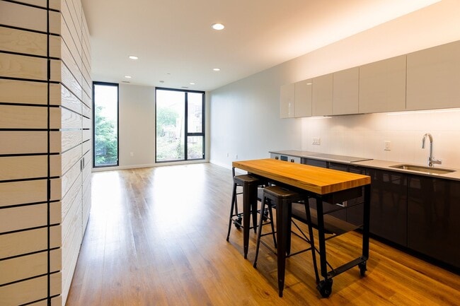 Building Photo - Terrific One Bedroom Condo in Truxton Circle!