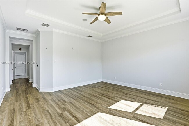 Building Photo - 4662 Estates Cir