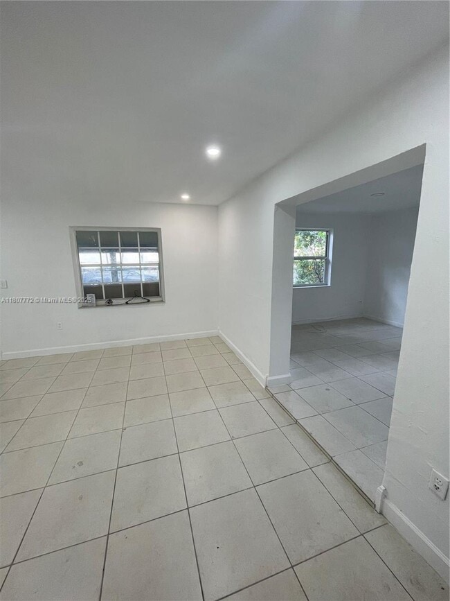 Building Photo - 13845 NW 6th Ave