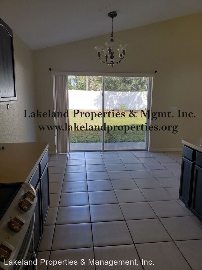 Building Photo - 4 br, 3 bath House - 2567 Boots Rd.