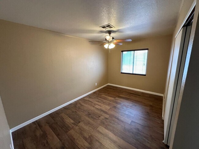 Building Photo - 18202 N 33rd Ave