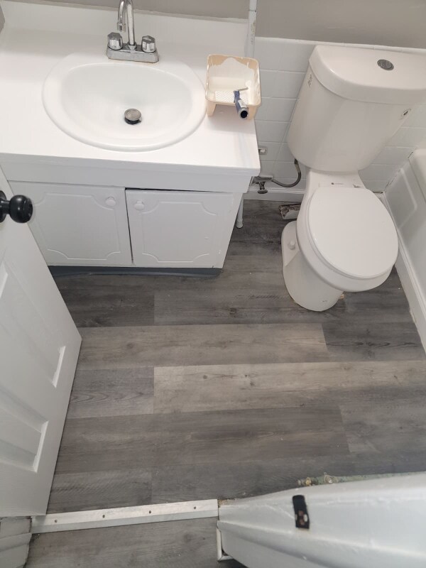 Building Photo - 14815-14835 Euclid Ave