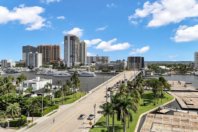 Building Photo - 2500 E Las Olas Blvd