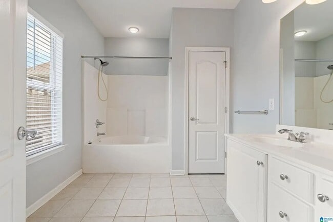 Building Photo - Magnolia Trail