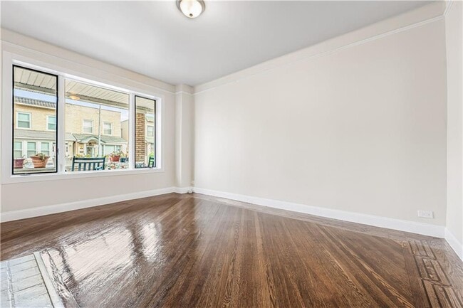 Building Photo - 534 81st St