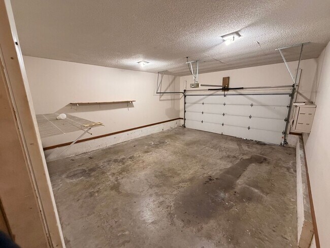 Building Photo - AVAILABLE