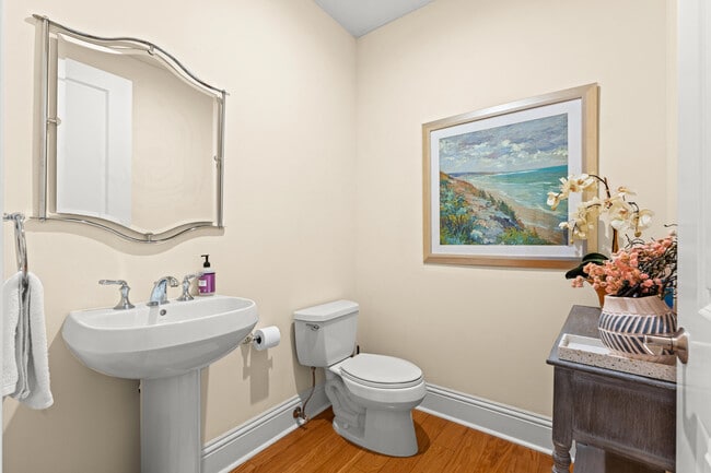 Building Photo - 3120 N Latitude Cir