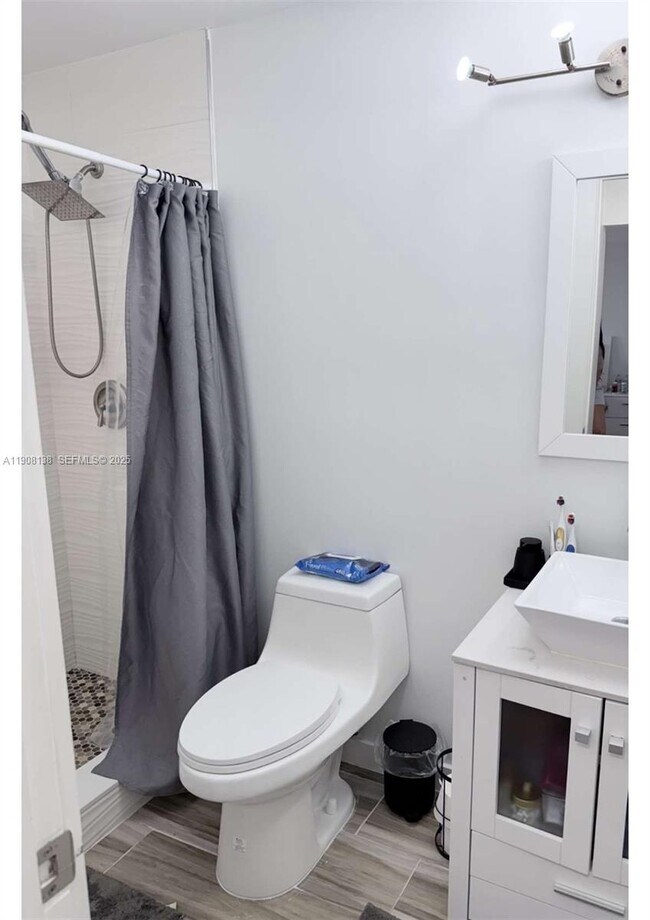 Building Photo - 6780 W 2nd Ct