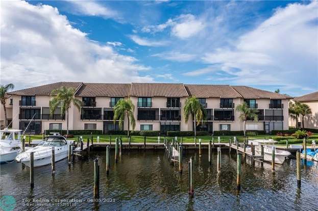 Building Photo - 270 Captains Walk