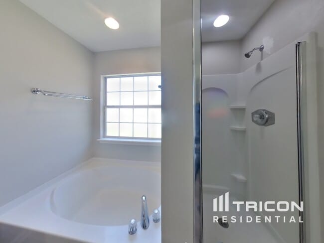 Building Photo - 86294 Cartesian Pointe Dr