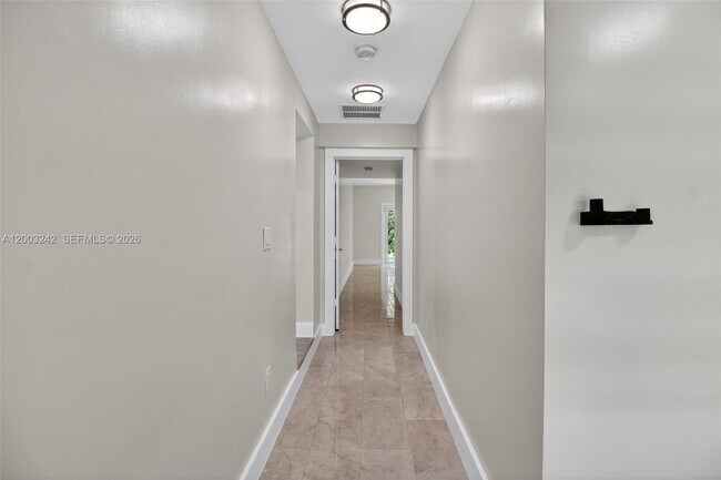 Building Photo - 6090 SW 63rd Ave