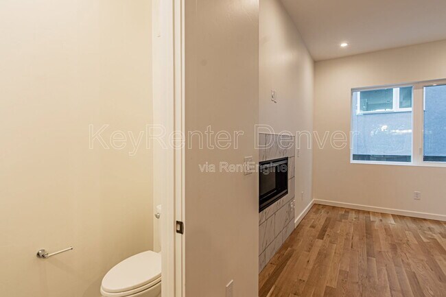 Building Photo - 1286 Osceola St