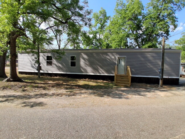 Building Photo - RENT-TO-OWN OPPORTUNITY  Fredrick St – Hands On Homes  MHP