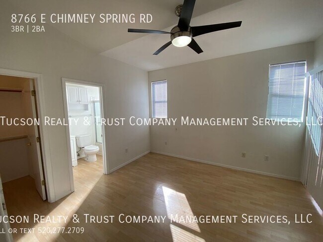 Building Photo - 8766 E Chimney Spring Dr