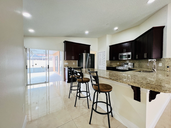 Building Photo - 3909 Yellow Finch Ln