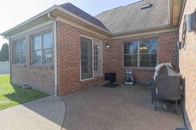 Building Photo - 2644 Waterstone Dr