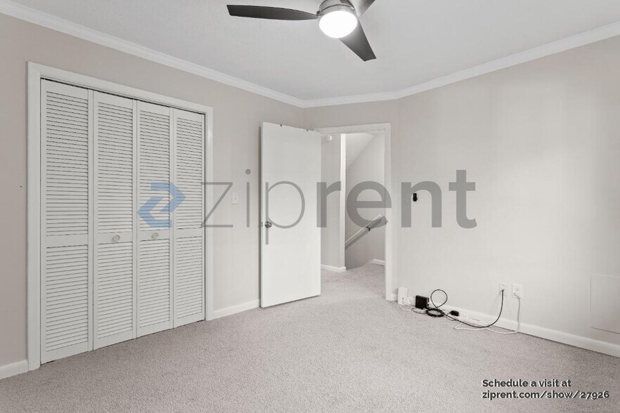 Building Photo - 100 Biscayne Dr NW