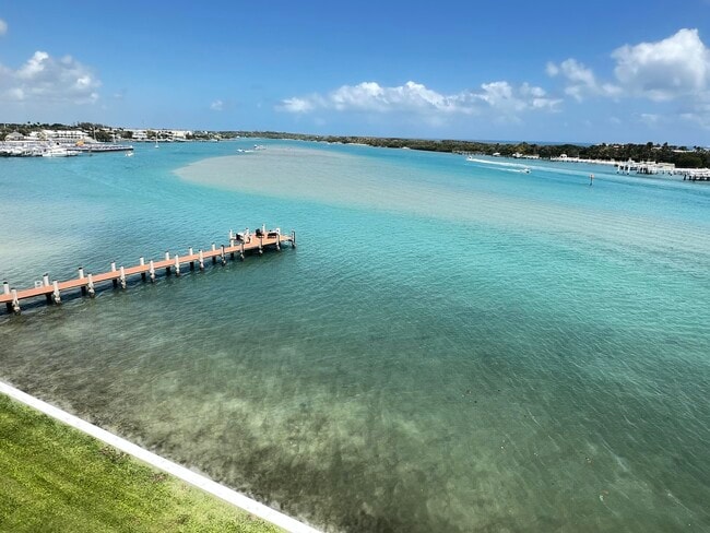 Primary Photo - 100 Intracoastal Pl
