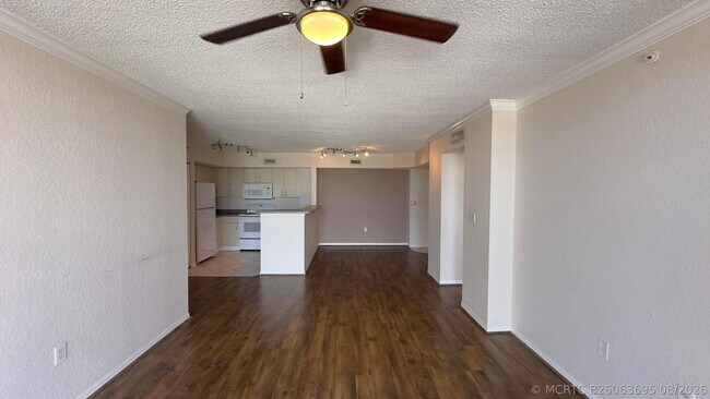 Building Photo - 1801 N Flagler Dr