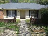 Building Photo - 3107 Fernridge Dr