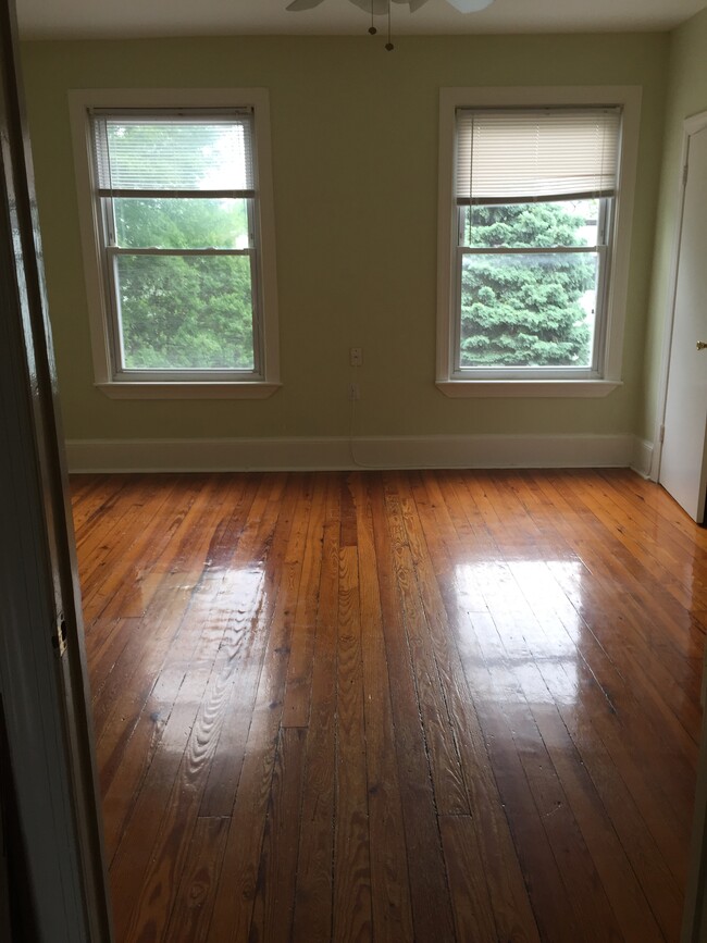 bedroom - 242 12th Pl NE