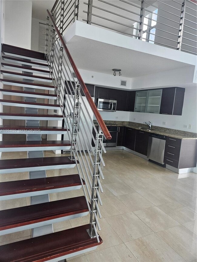 Building Photo - 41 SE 5th St