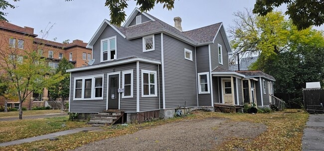 Building Photo - Ward 42 - 7th Ave Duplex