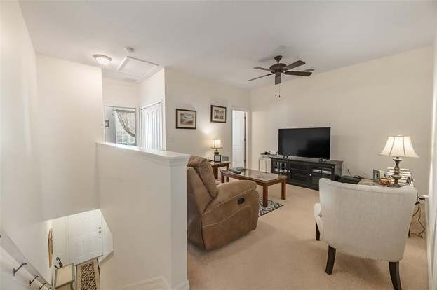 Building Photo - 366 Chelsea Dr