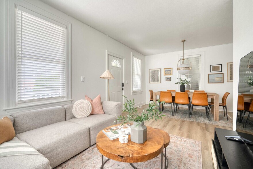 Building Photo - 4128 N Montana Ave