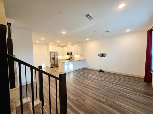 Building Photo - 424 4th St