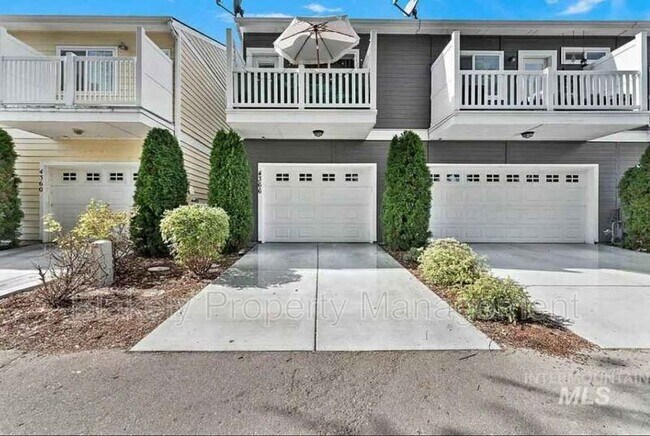 Building Photo - 4366 N Five Mile Rd