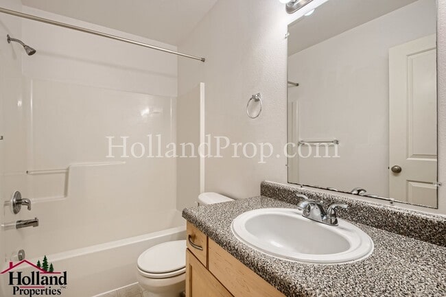 Building Photo - 4415 NE 88th Ave